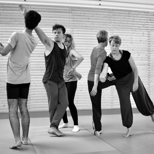 contact-improvisation-3684693_1280 contact-improvisation-3684693_1280
